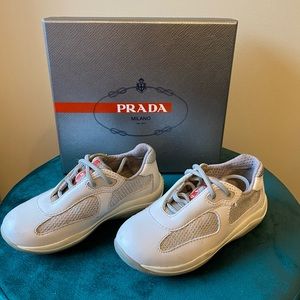 Pre-Owned 100% Authentic White Prada Toddler Sneakers (Laces) SZ 8.5c IT 25 Eur
